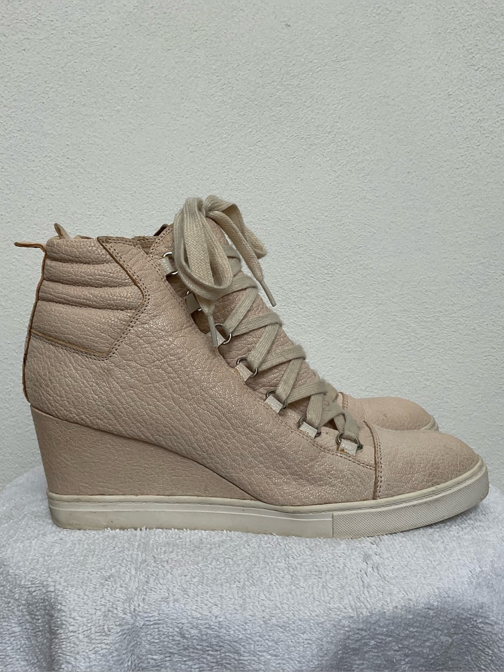 Linea Paolo Fenton Blush Pink Lace Up Wedge Sneaker Size 8M Side Zip